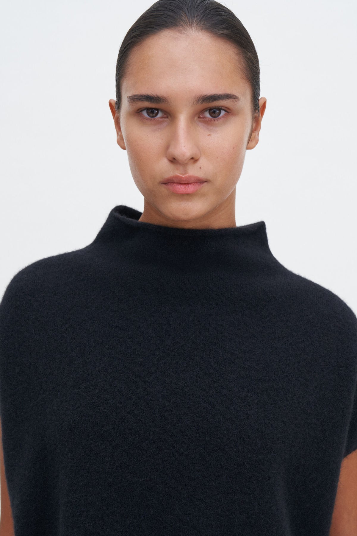 1433 BLACK