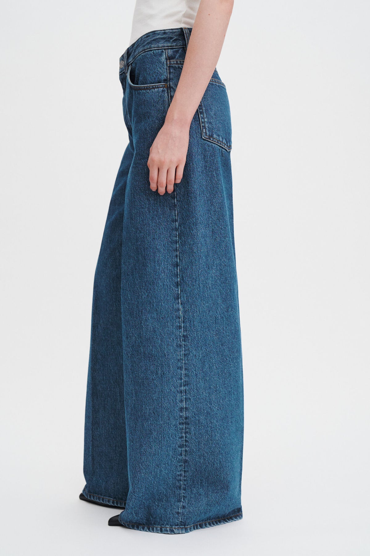 0056 WASHED MID BLUE