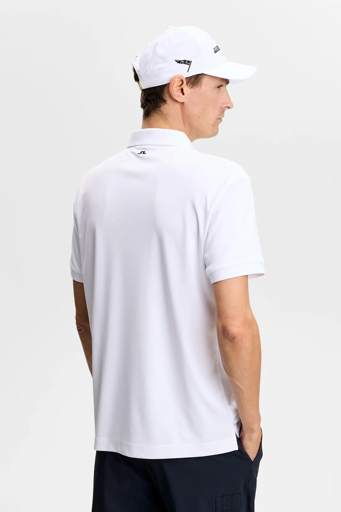 0000 WHITE