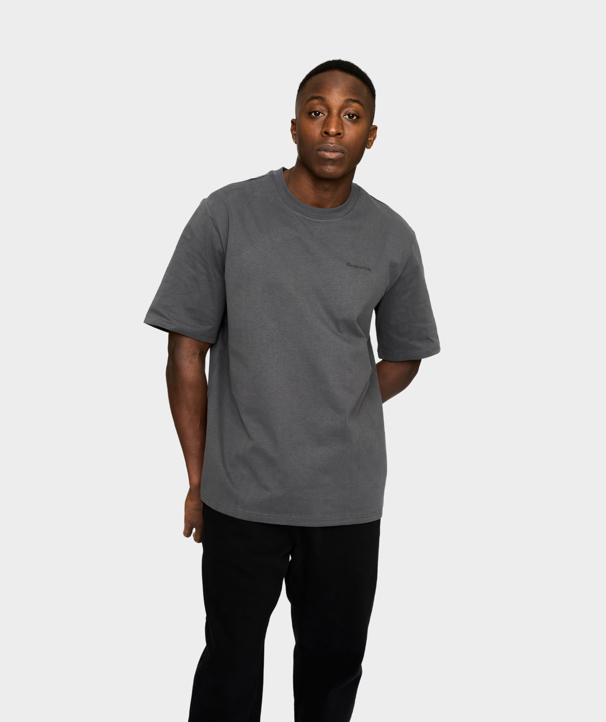 8-BLACK