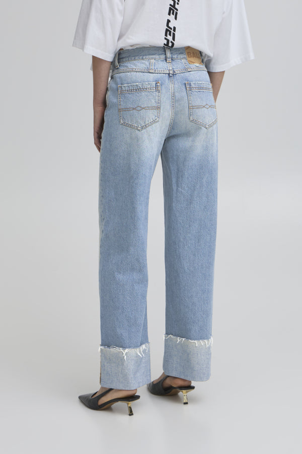 204624 VINTAGE MEDUIM BLUE DENIM 32
