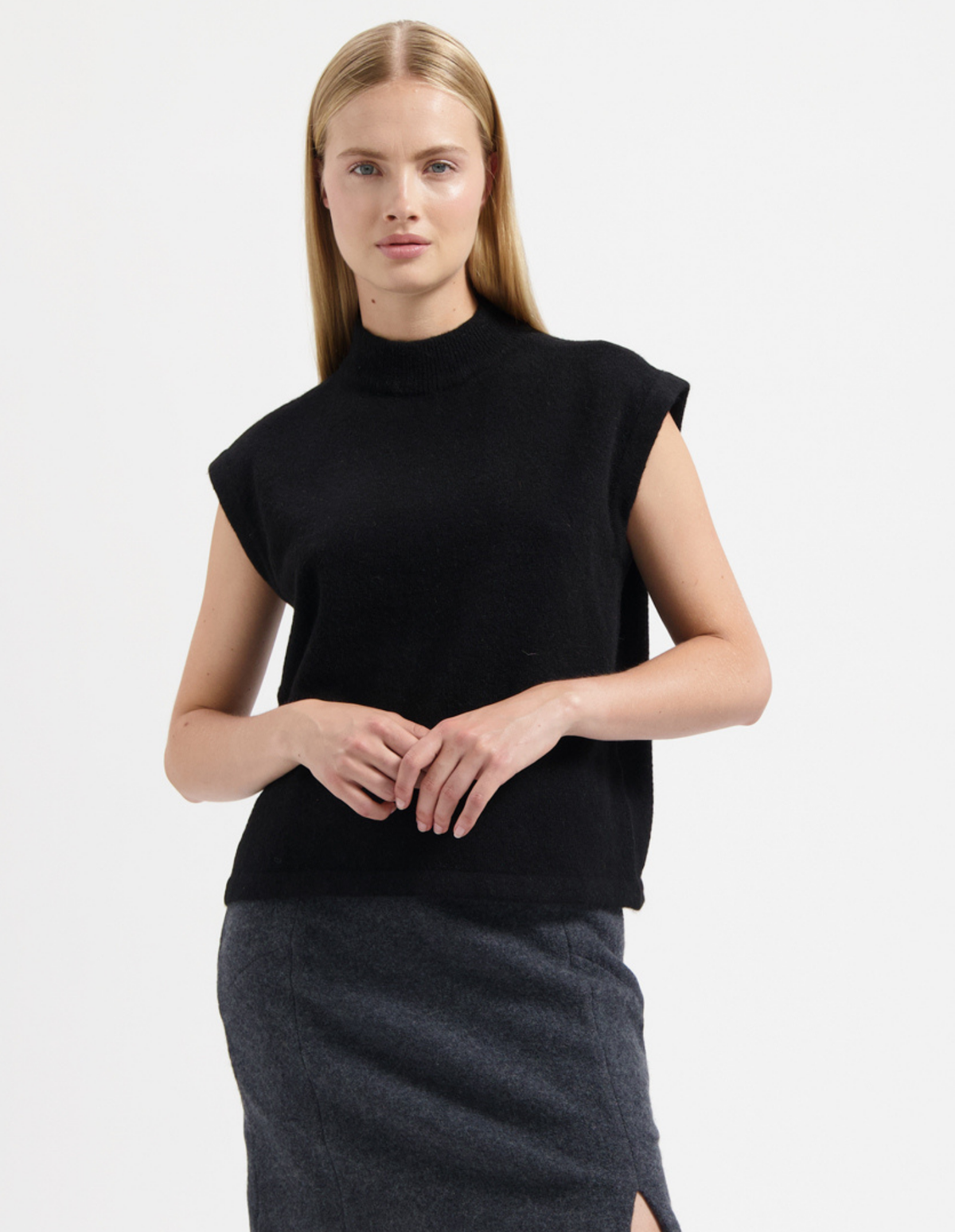 90000 BLACK