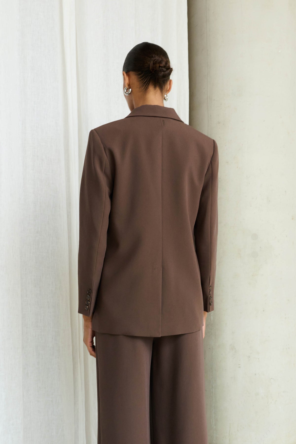 200 BROWN