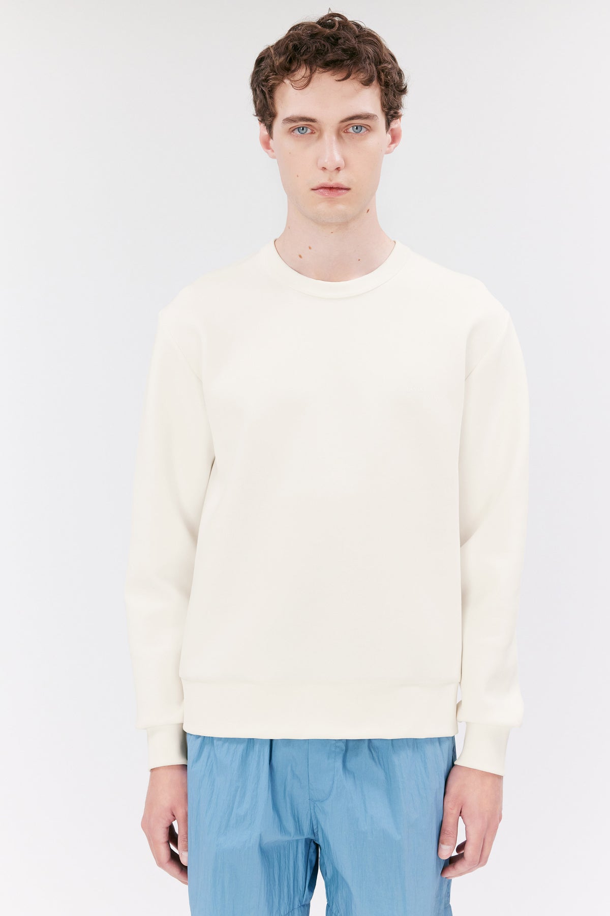 178 SOFT WHITE