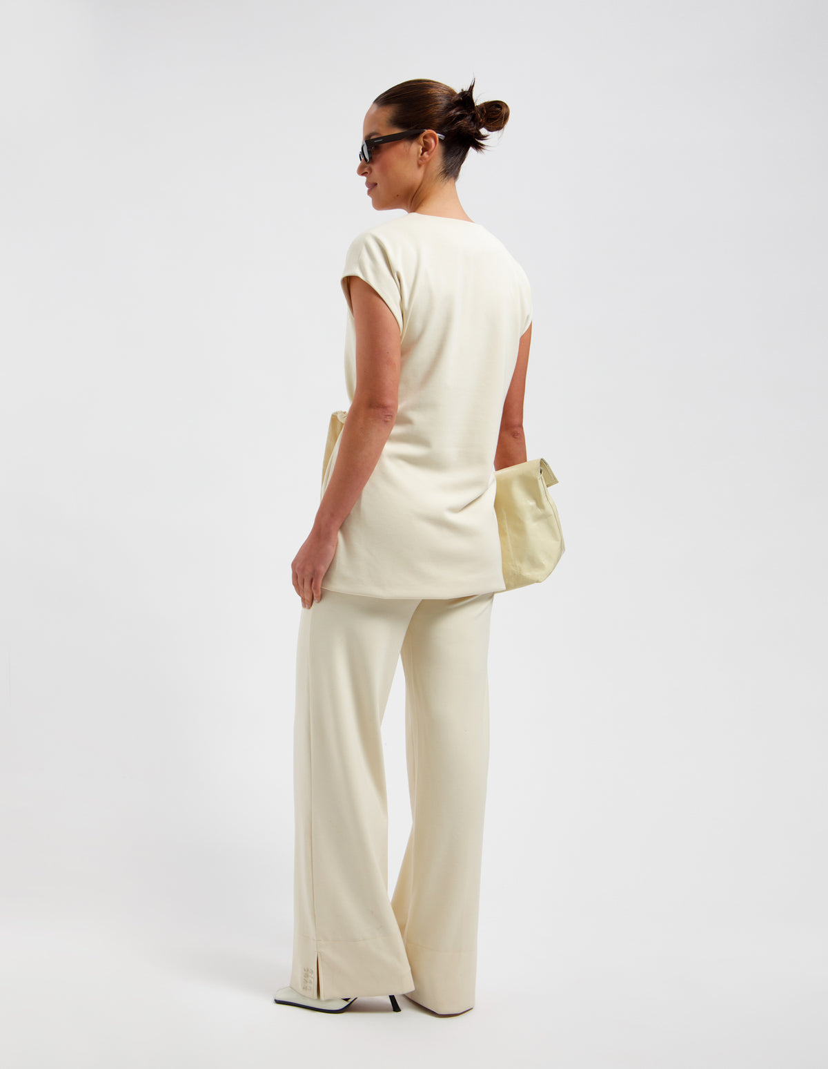 10002 IVORY