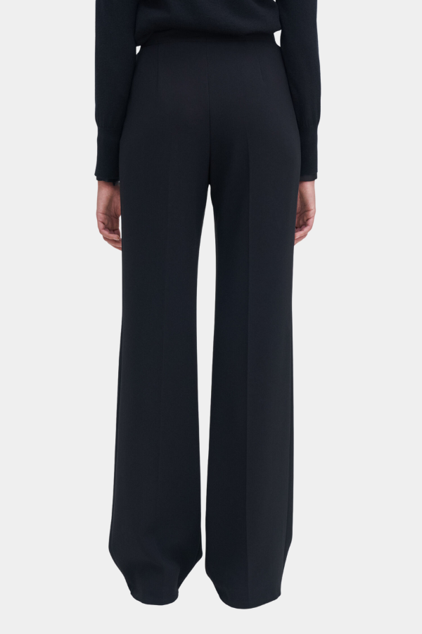 1433 BLACK