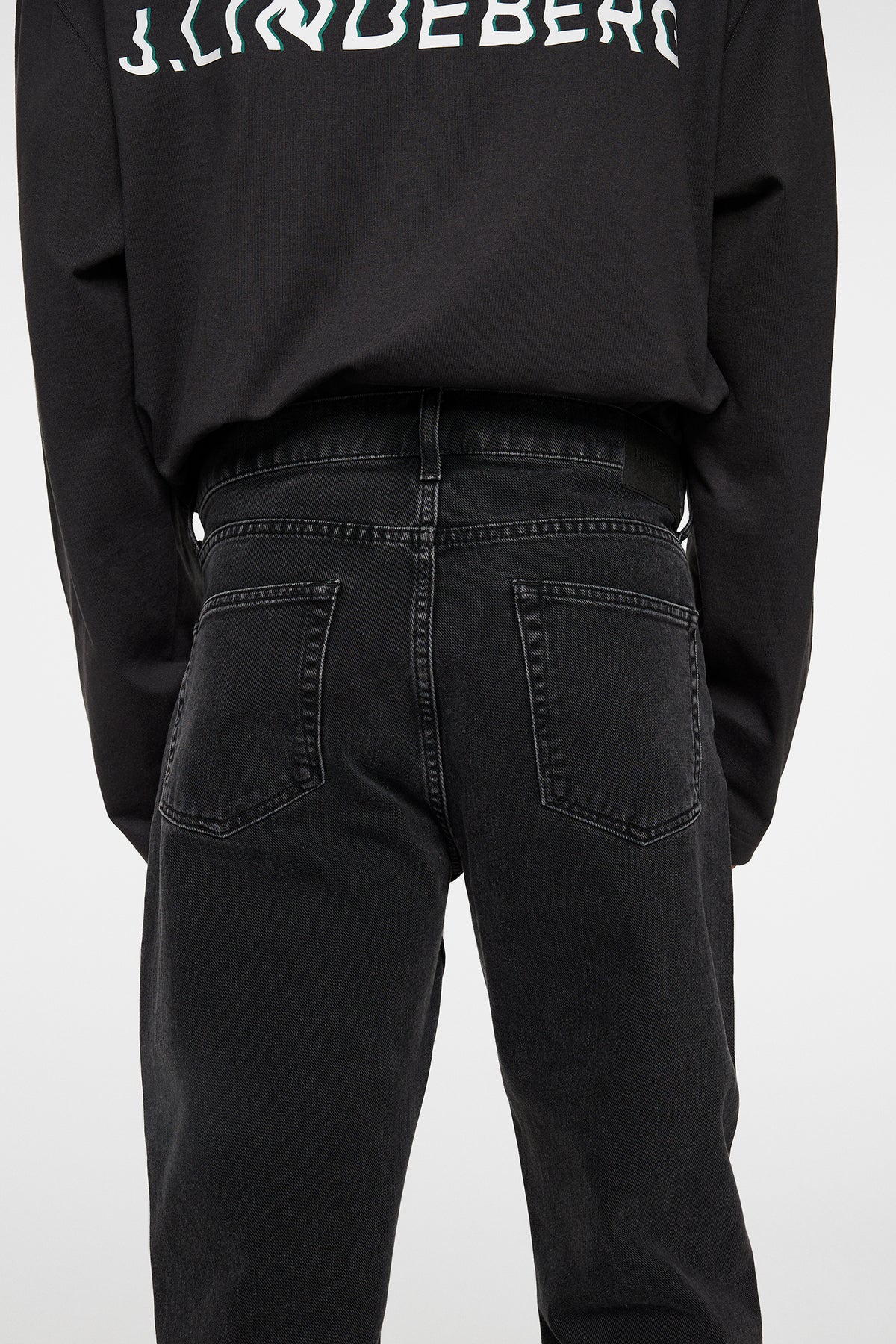 9999 BLACK 32