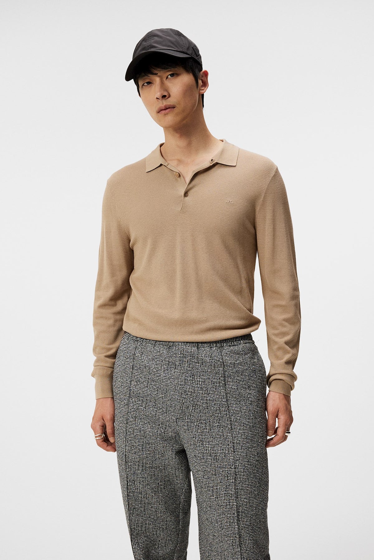 C106 BATIQUE KHAKI
