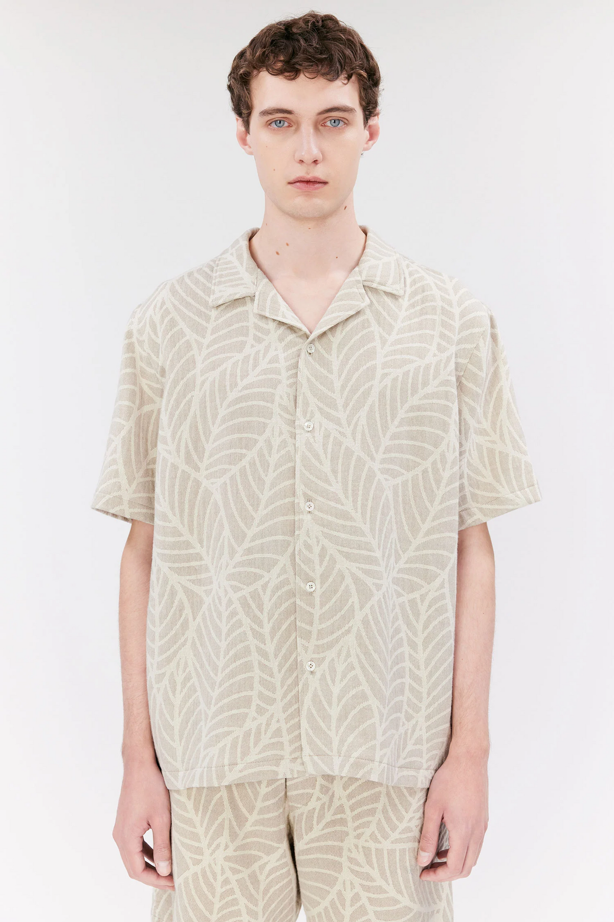 602 SAND GREY