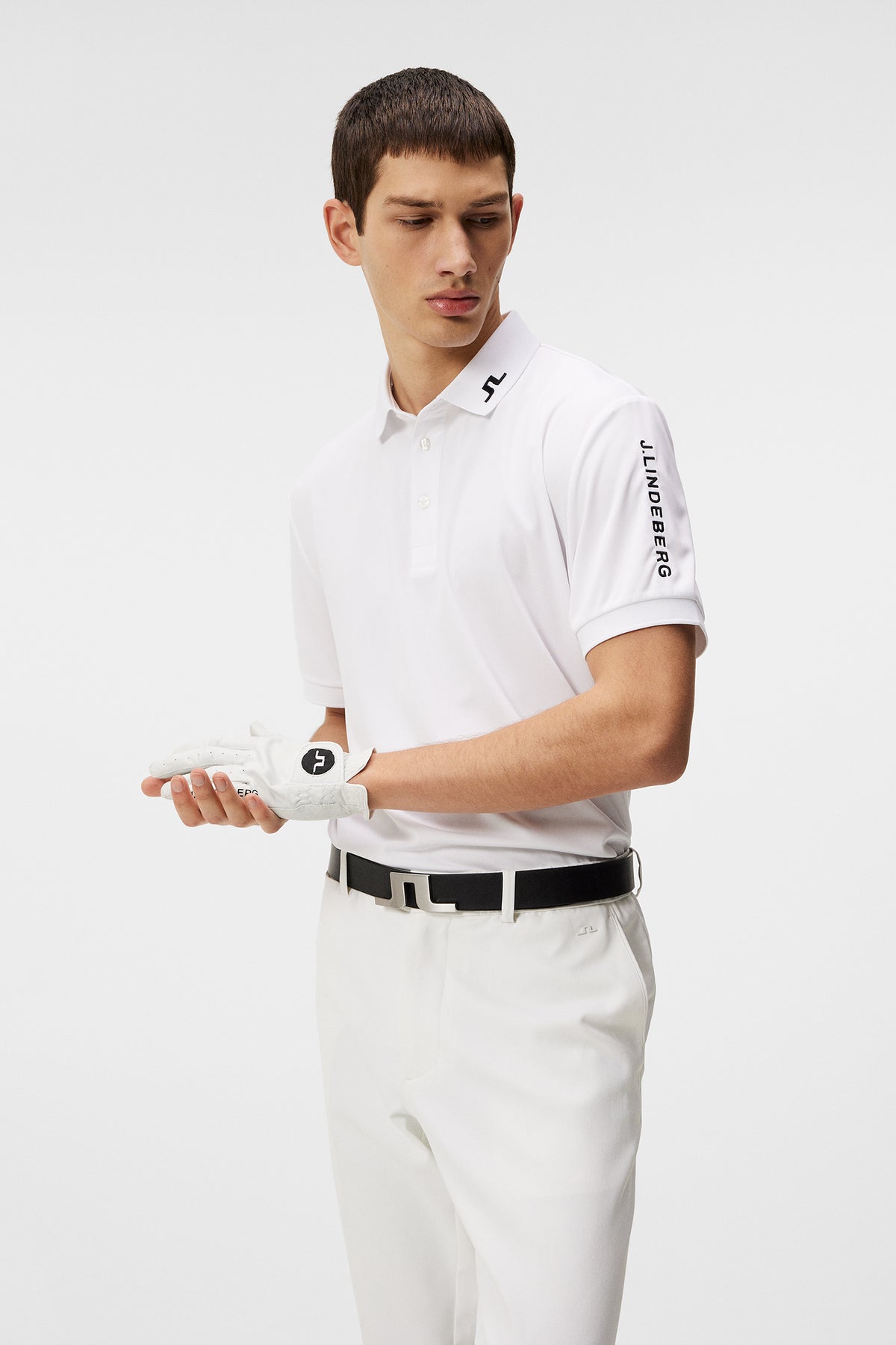 0000 WHITE
