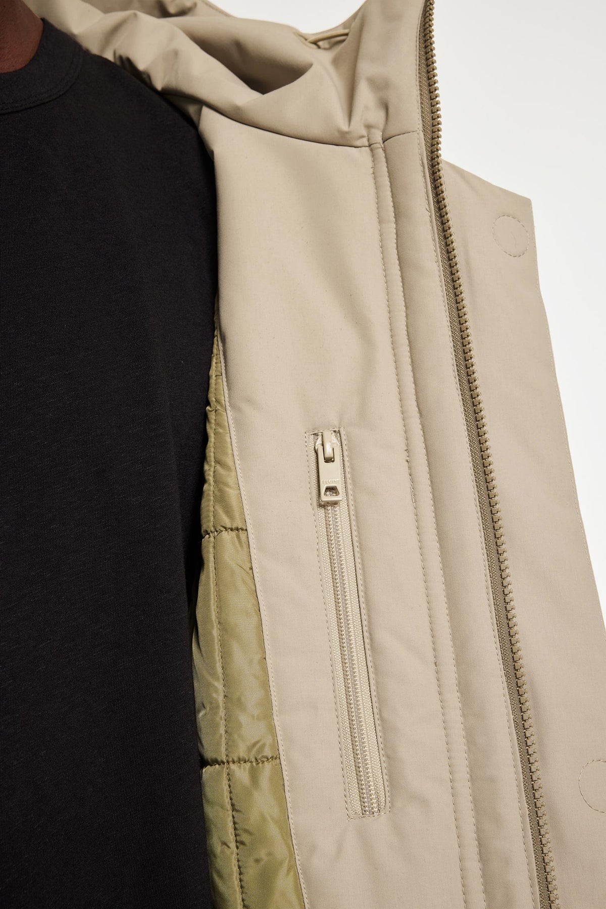394 DUST KHAKI