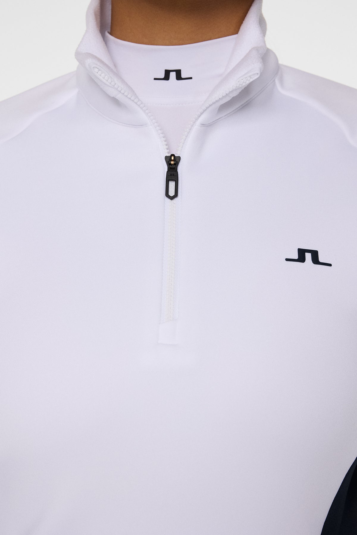 0000 WHITE