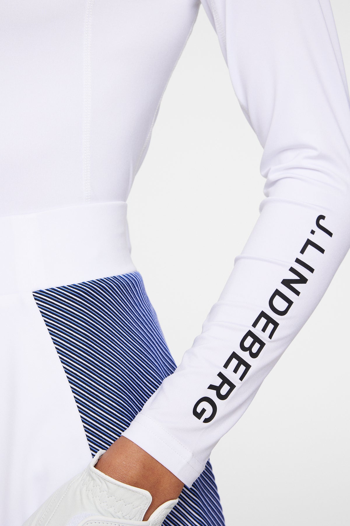 0000 WHITE