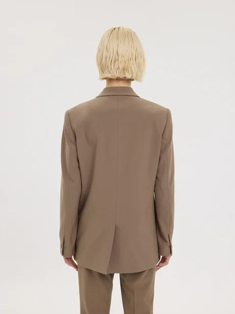 31099 WALNUT