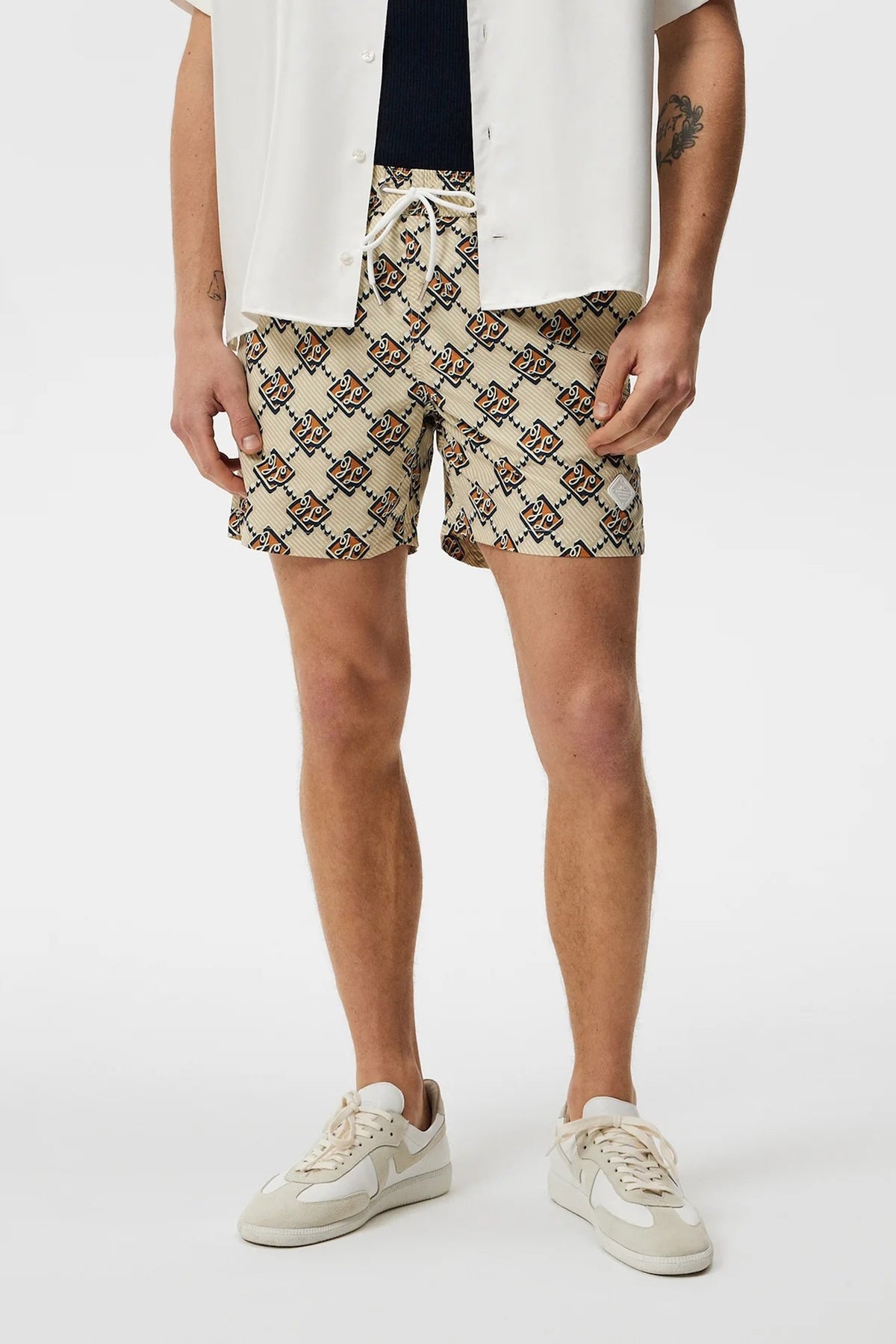 1679 SAFARI BEIGE