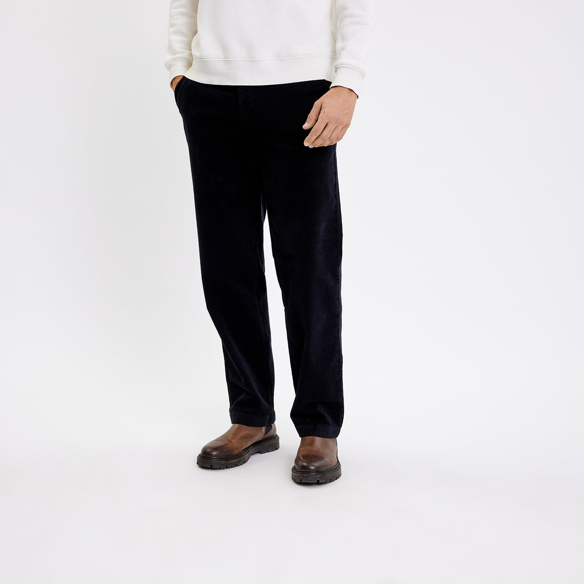 BLACK CORDUROY ''34''