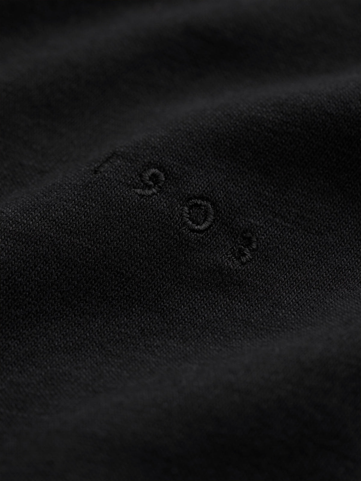050 BLACK