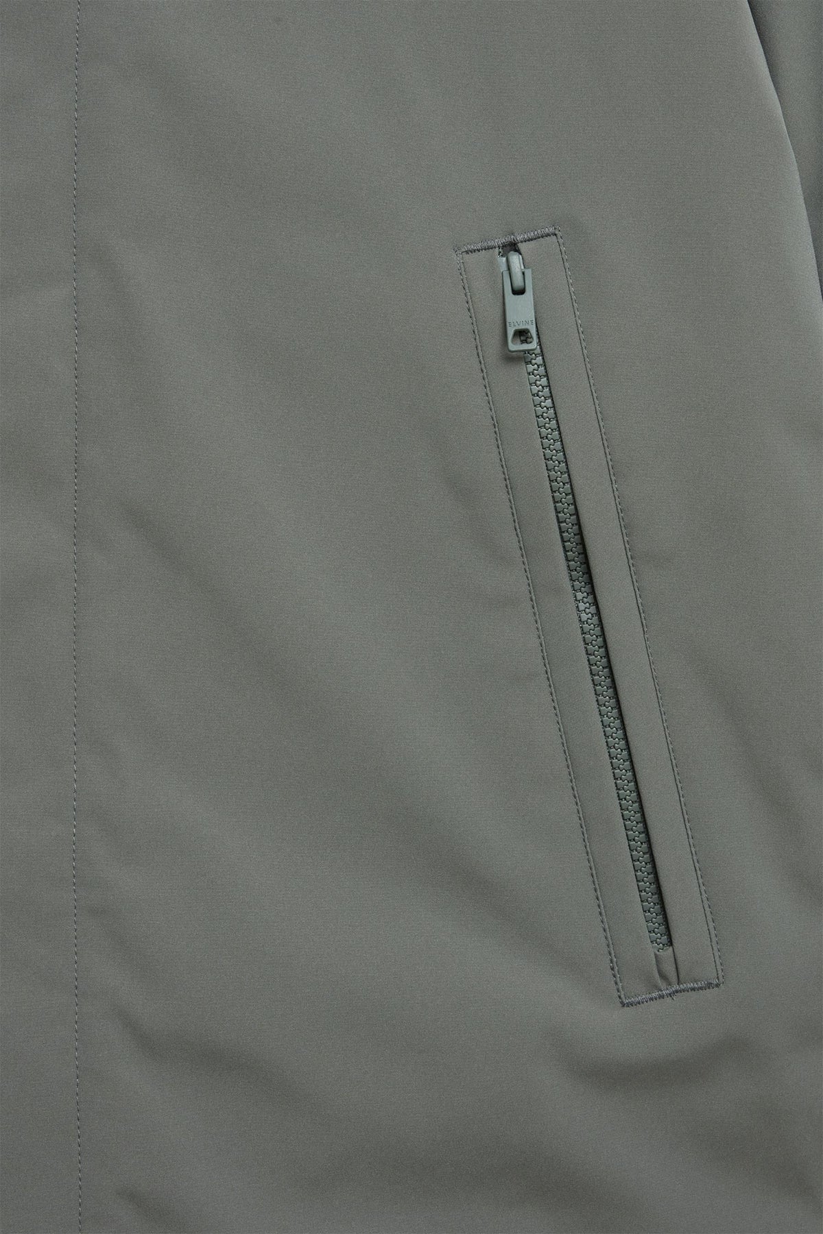 735 HUNTER GREEN