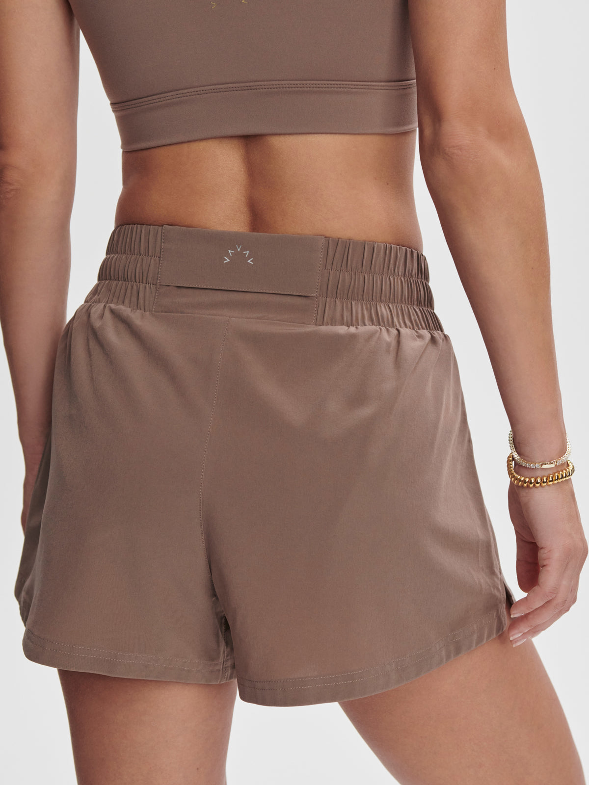 DEEP TAUPE