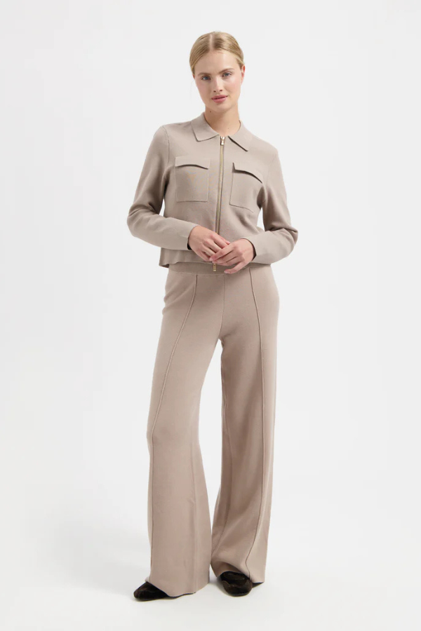 20001 TAUPE