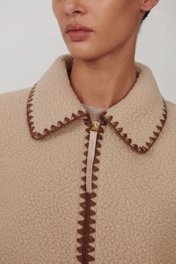 LIGHT TAUPE