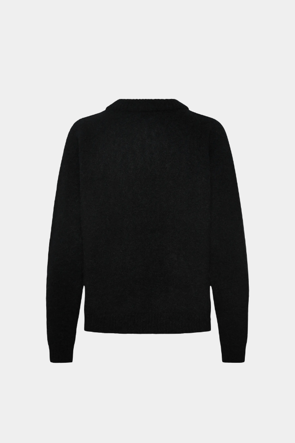 050 BLACK