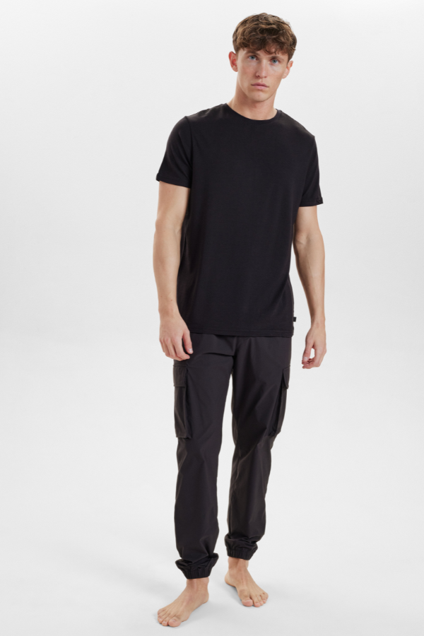 9-BLACK