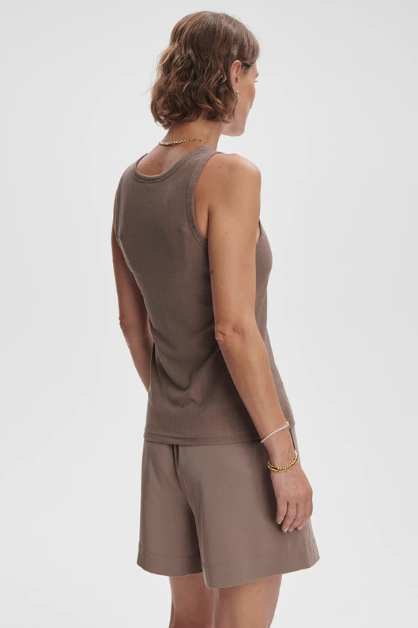 DEEP TAUPE