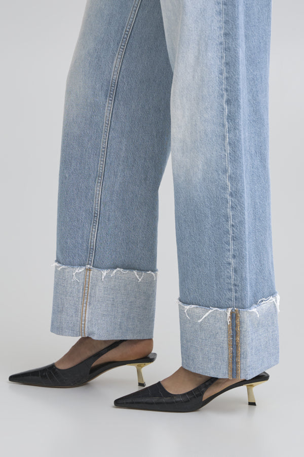 204624 VINTAGE MEDUIM BLUE DENIM 32