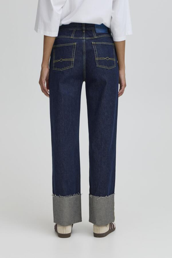 205290 BLUE/BLACK WASH