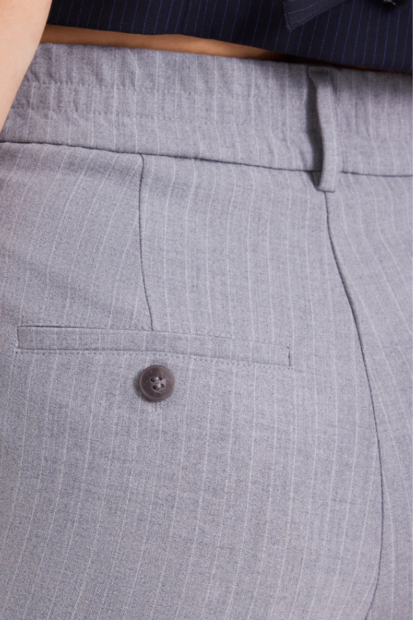 31178 LIGHT GREY PINSTRIPE REGULAR