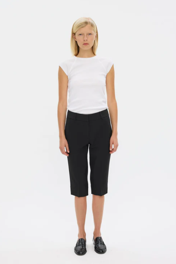 00101 BLACK CAPRI