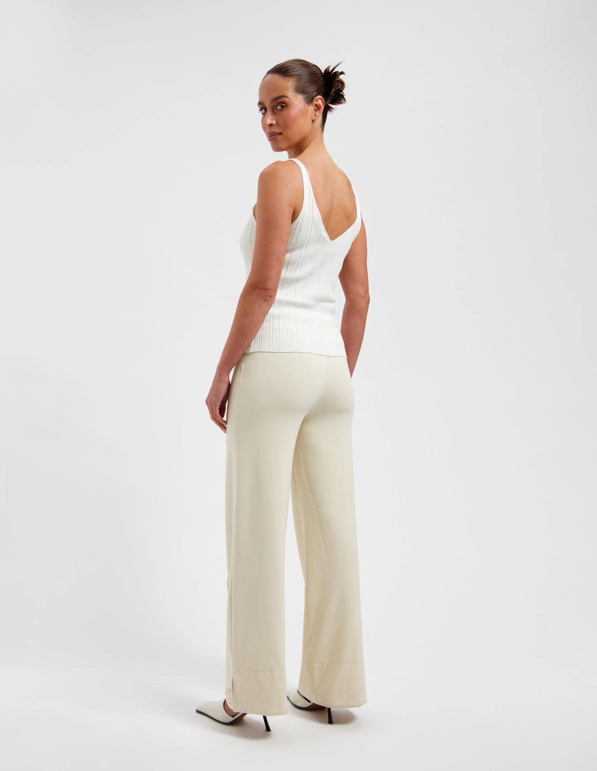 10002 IVORY
