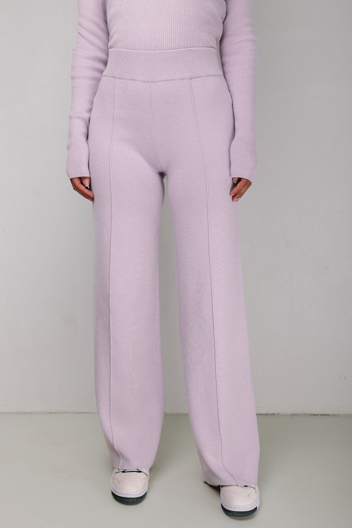 SOFT LAVENDER