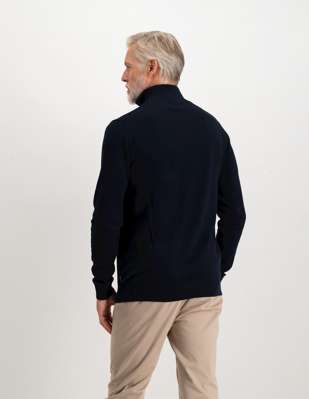 DARK NAVY