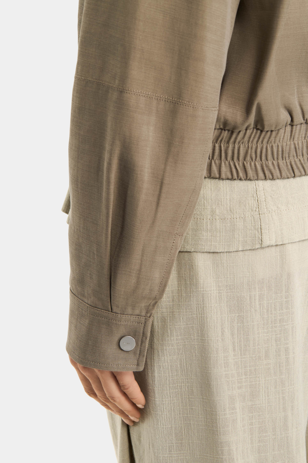 097 BRITISH KHAKI