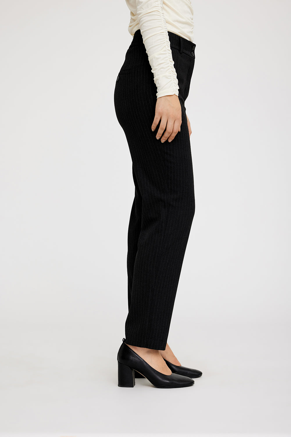 31022 CHARCOAL PINSTRIPE