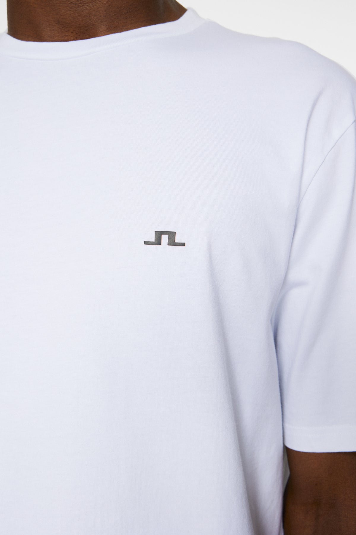 0000 WHITE