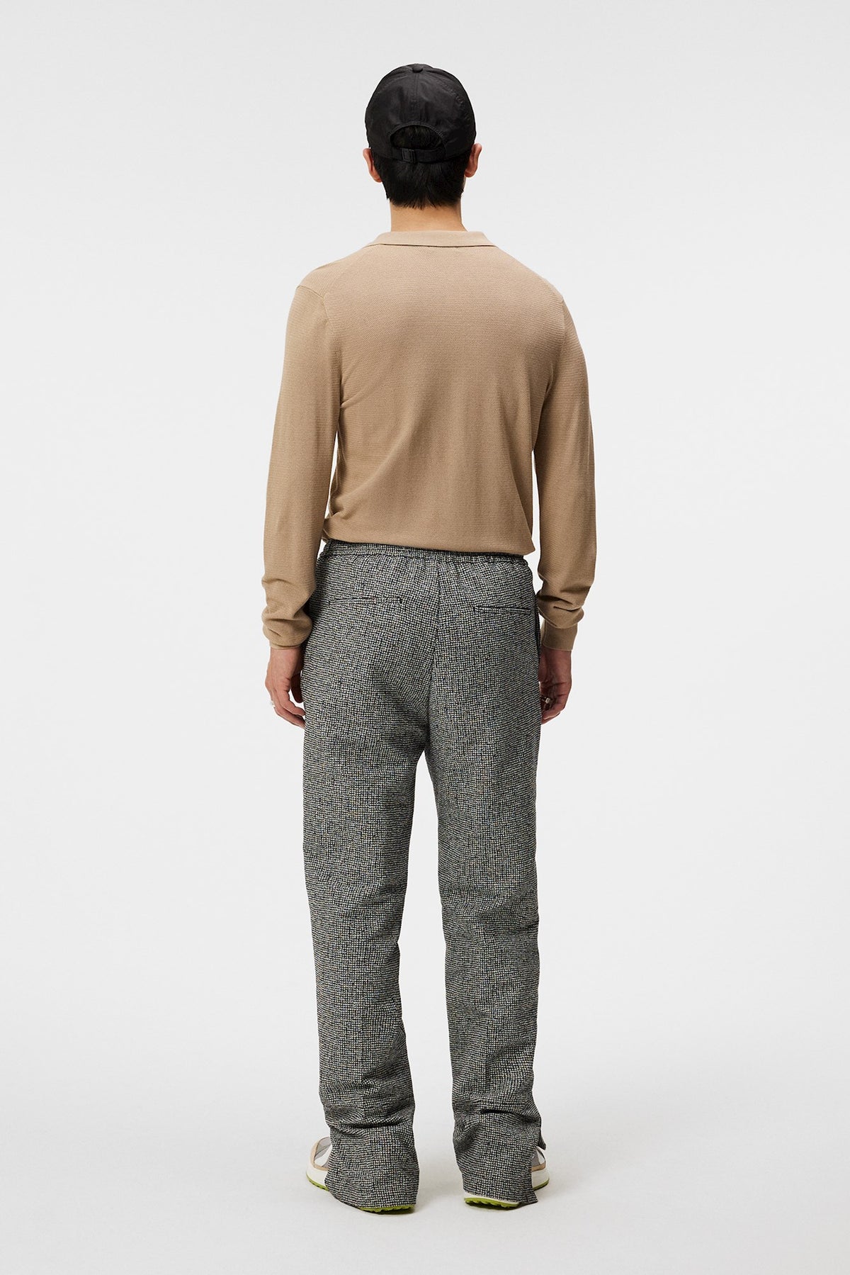 C106 BATIQUE KHAKI
