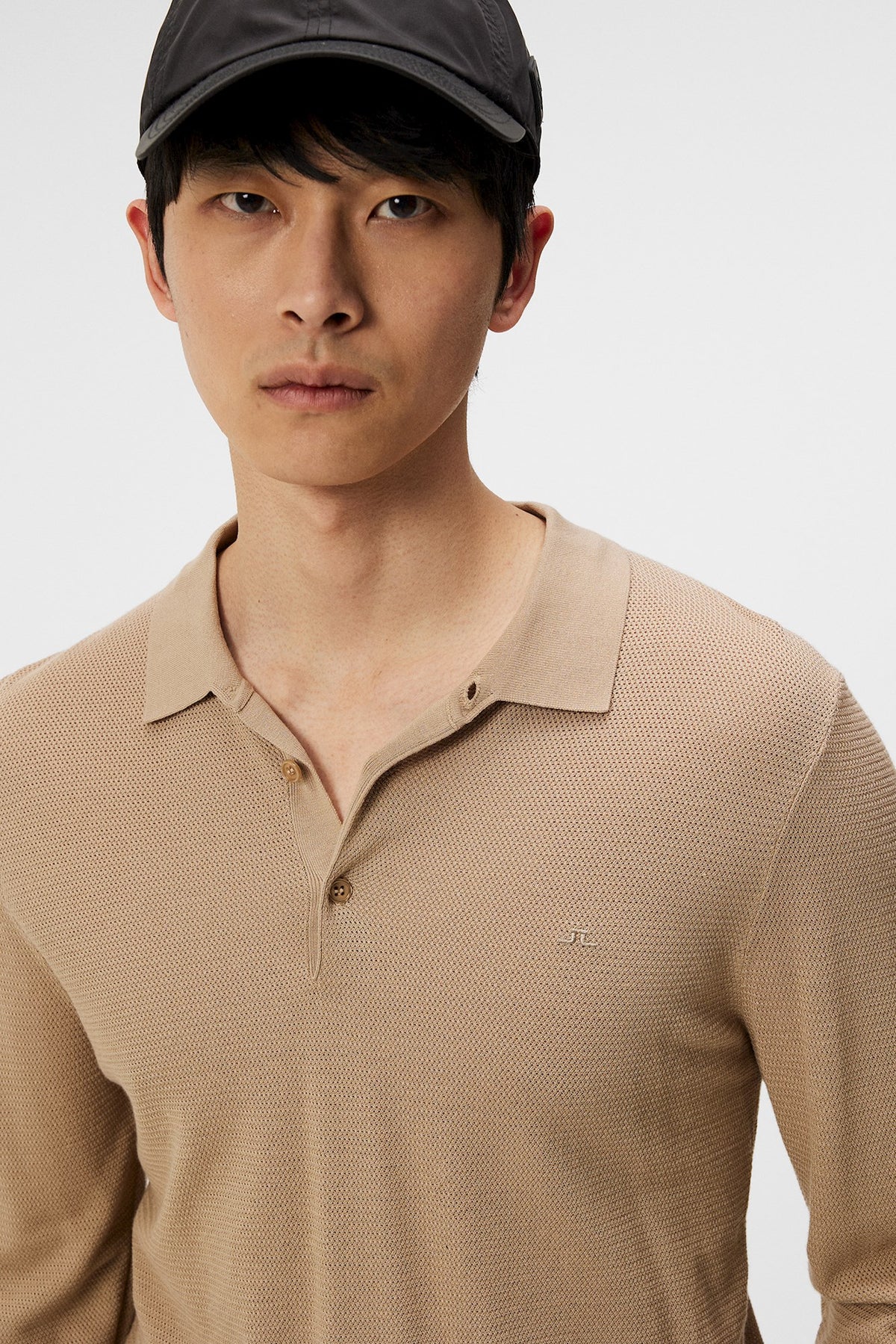 C106 BATIQUE KHAKI