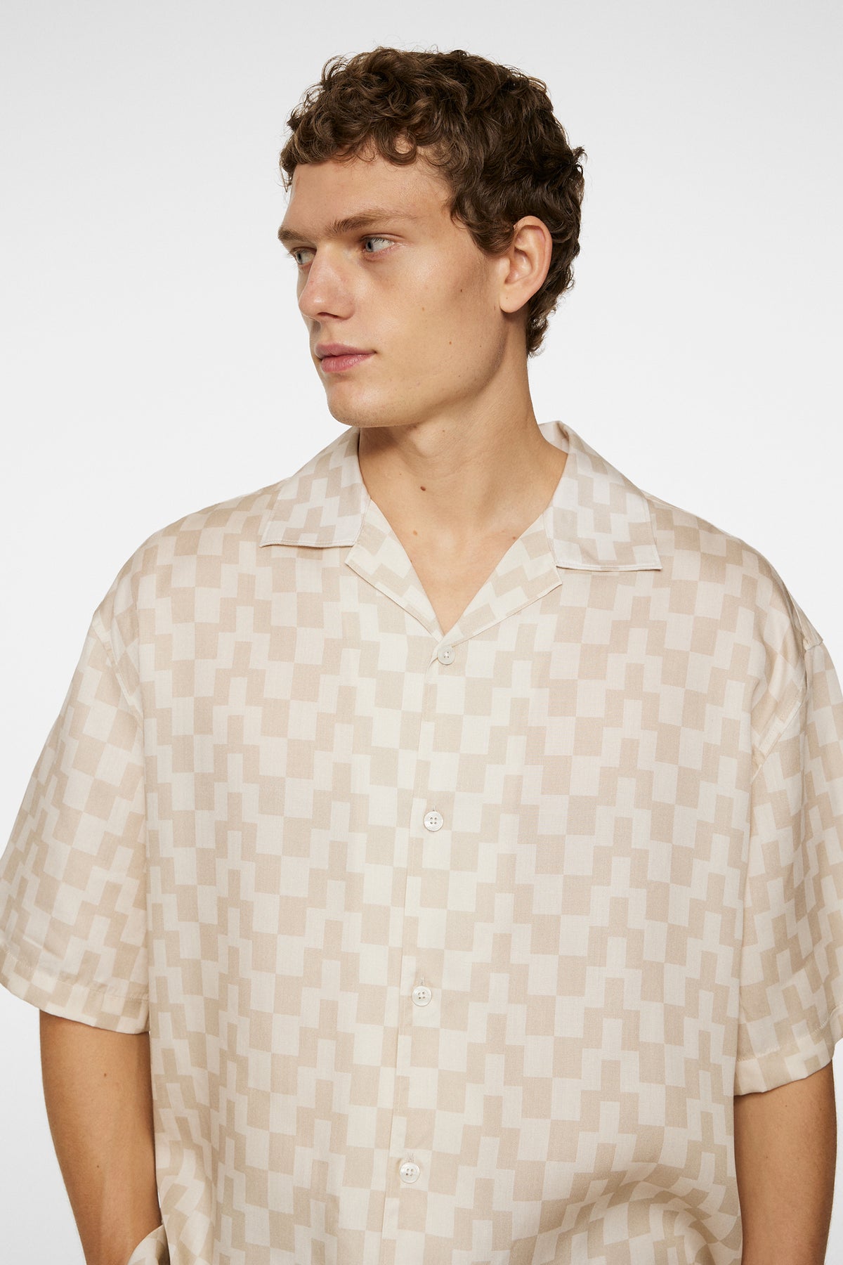U029 MOONBEAM