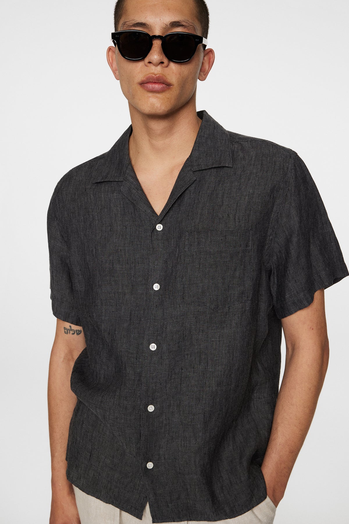 9999 BLACK