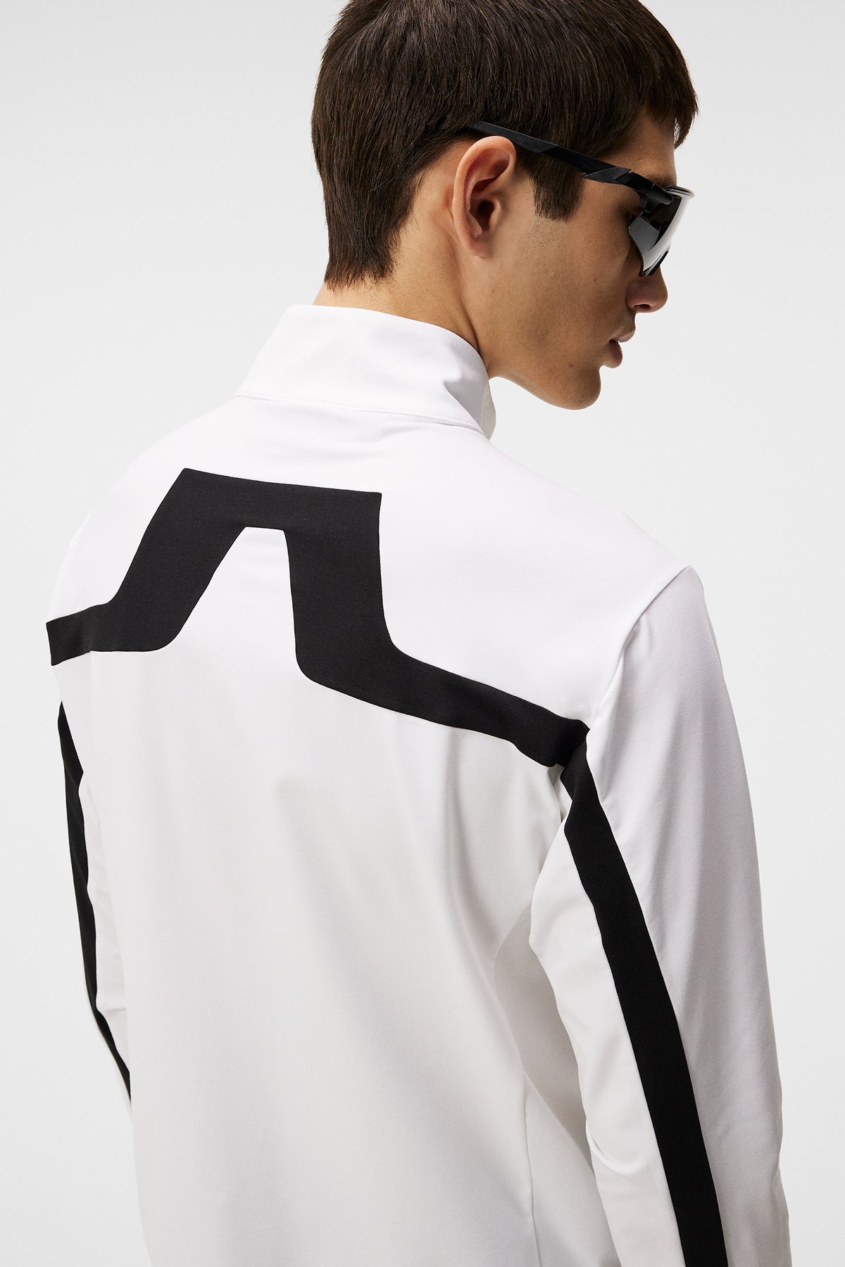 0000 WHITE