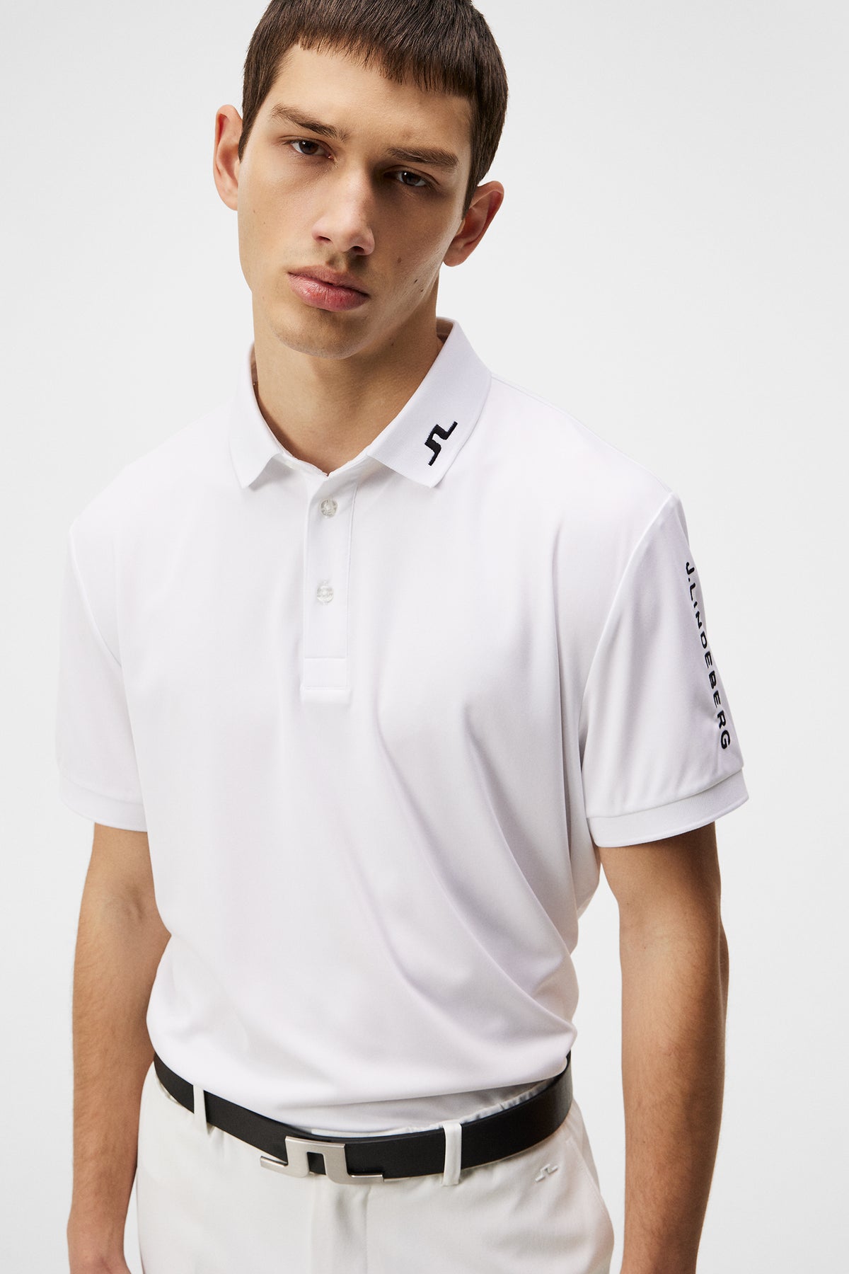 0000 WHITE