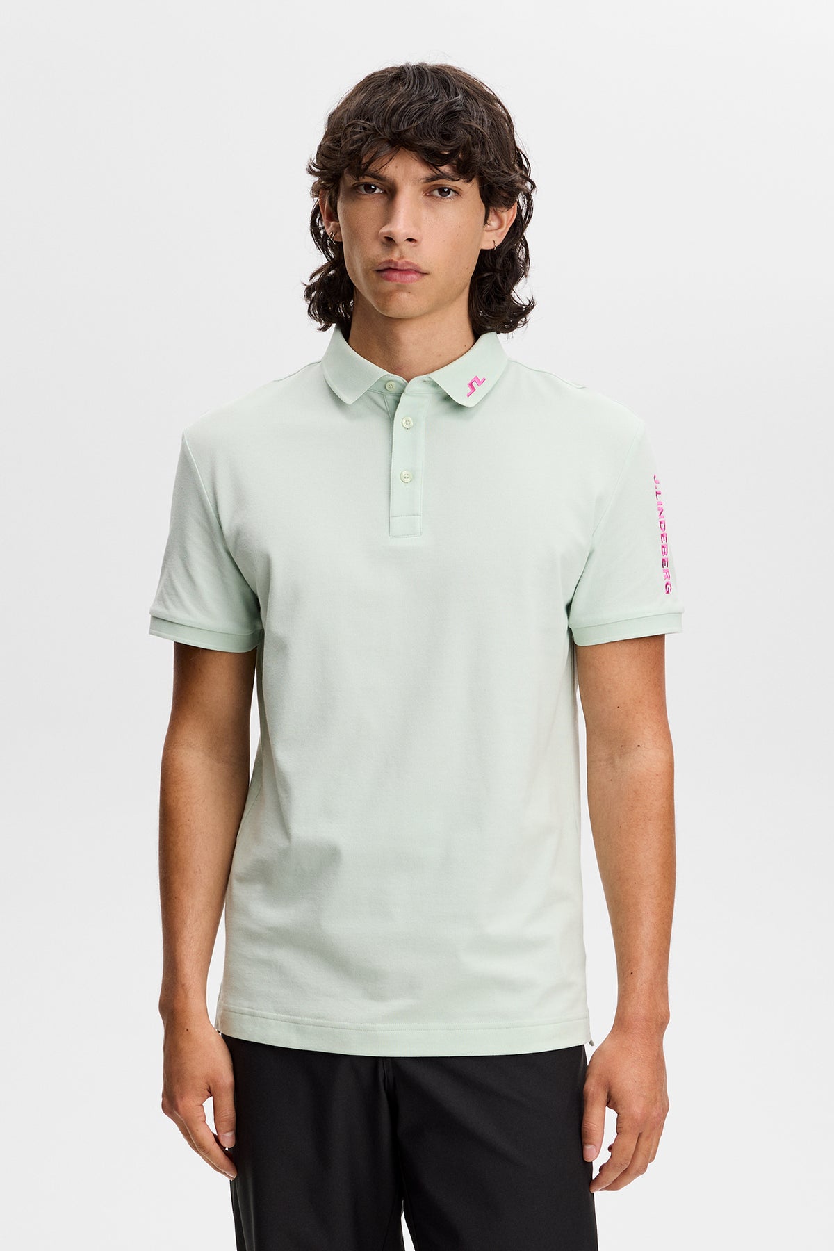M043 SUBTLE GREEN
