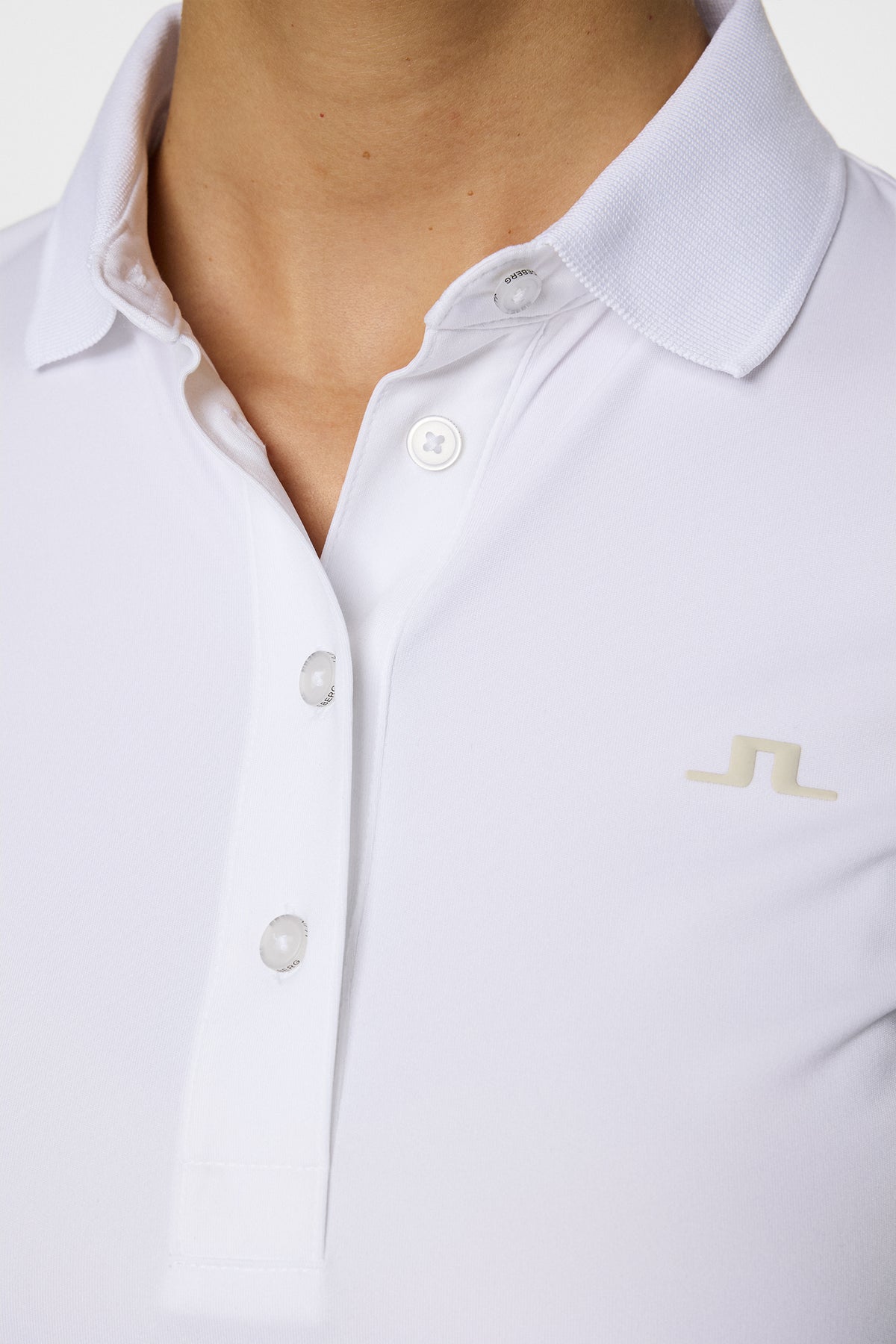 0000 WHITE