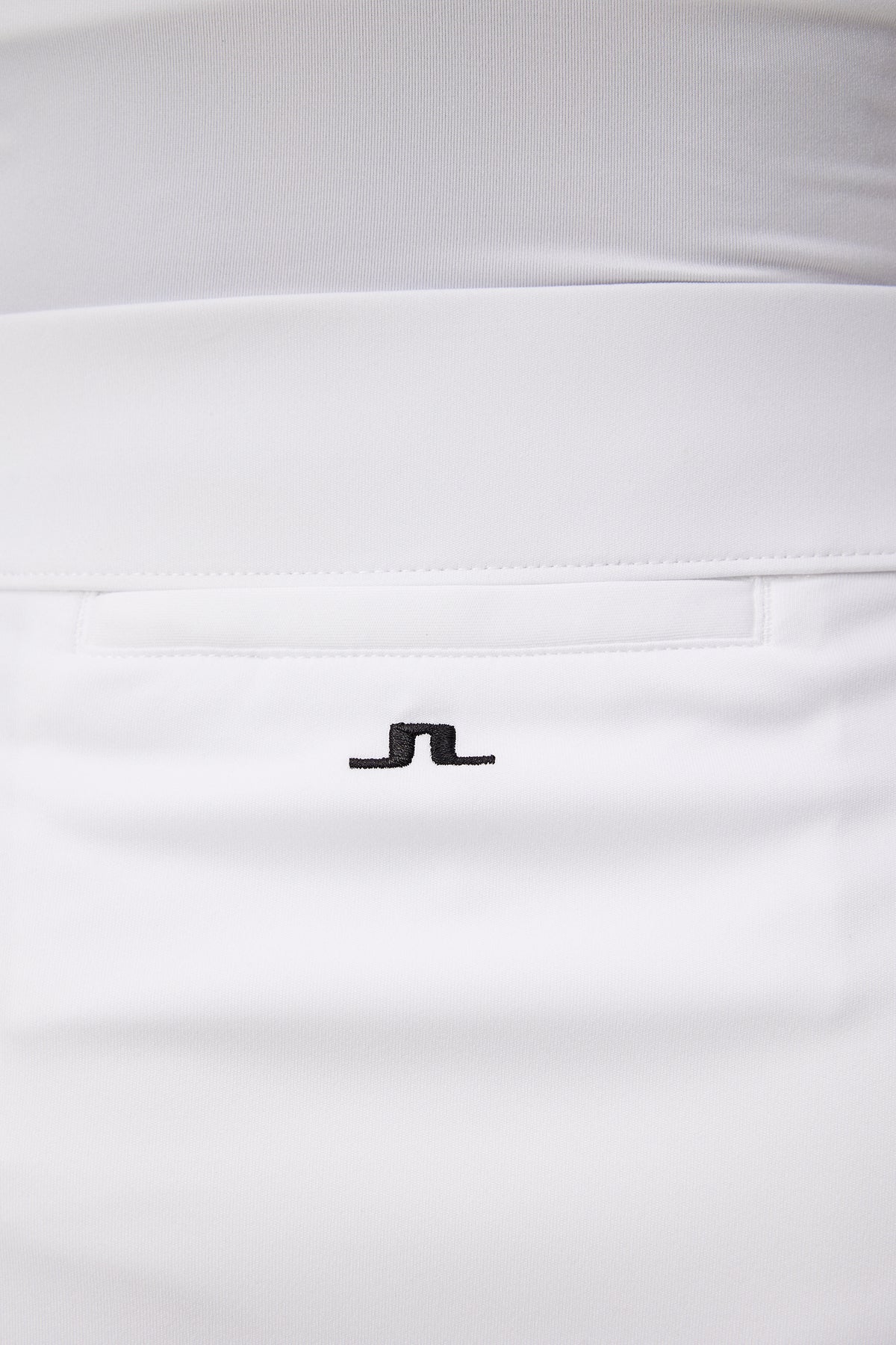 0000 WHITE