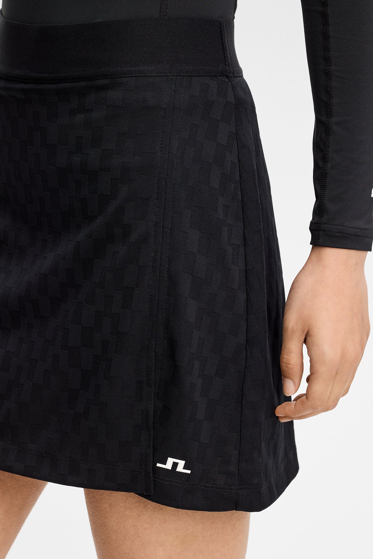 9999 BLACK