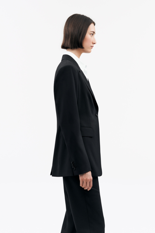 050 BLACK