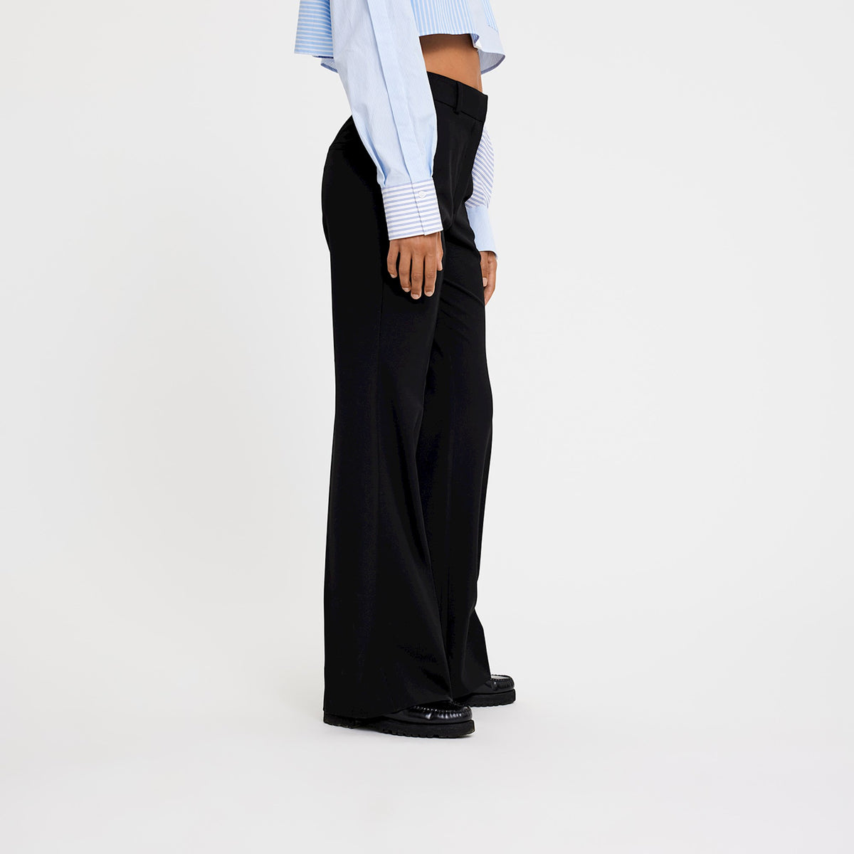 00101 BLACK